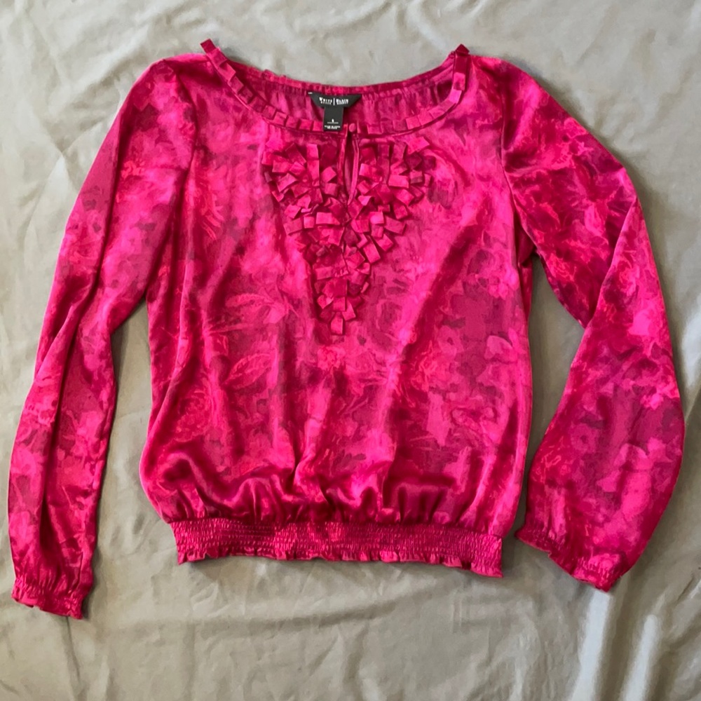 Clearance $7 White House Black Market small keyhole blouse red